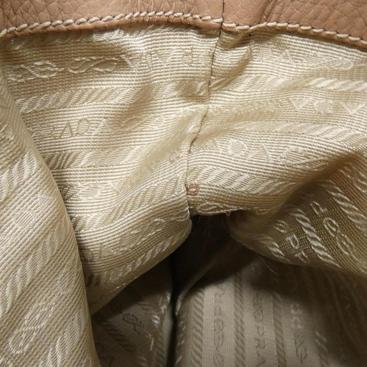 プラダ BR2249 ショルダーバッグ