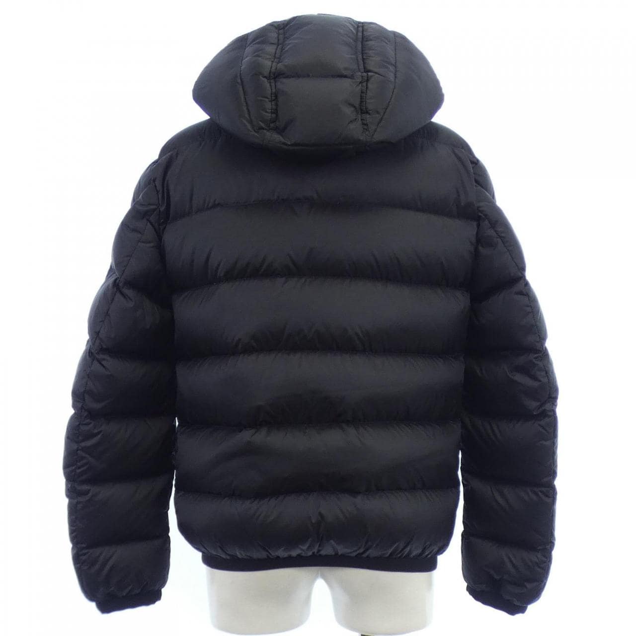 モンクレール MONCLER ダウンジャケット