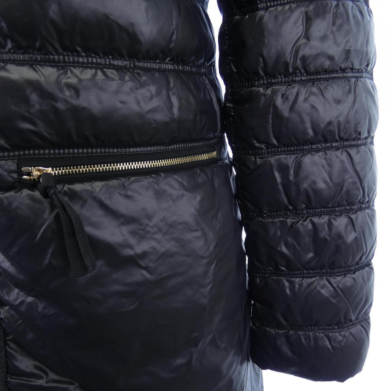 サルヴァトーレフェラガモ SALVATORE FERRAGAMO ダウンコート