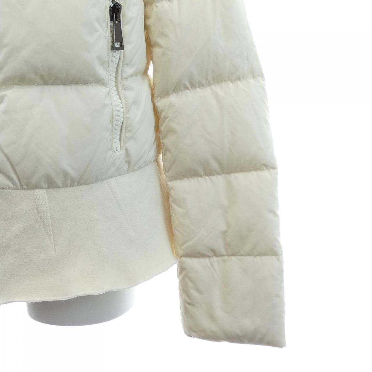 モンクレール MONCLER NESEA ダウンジャケット