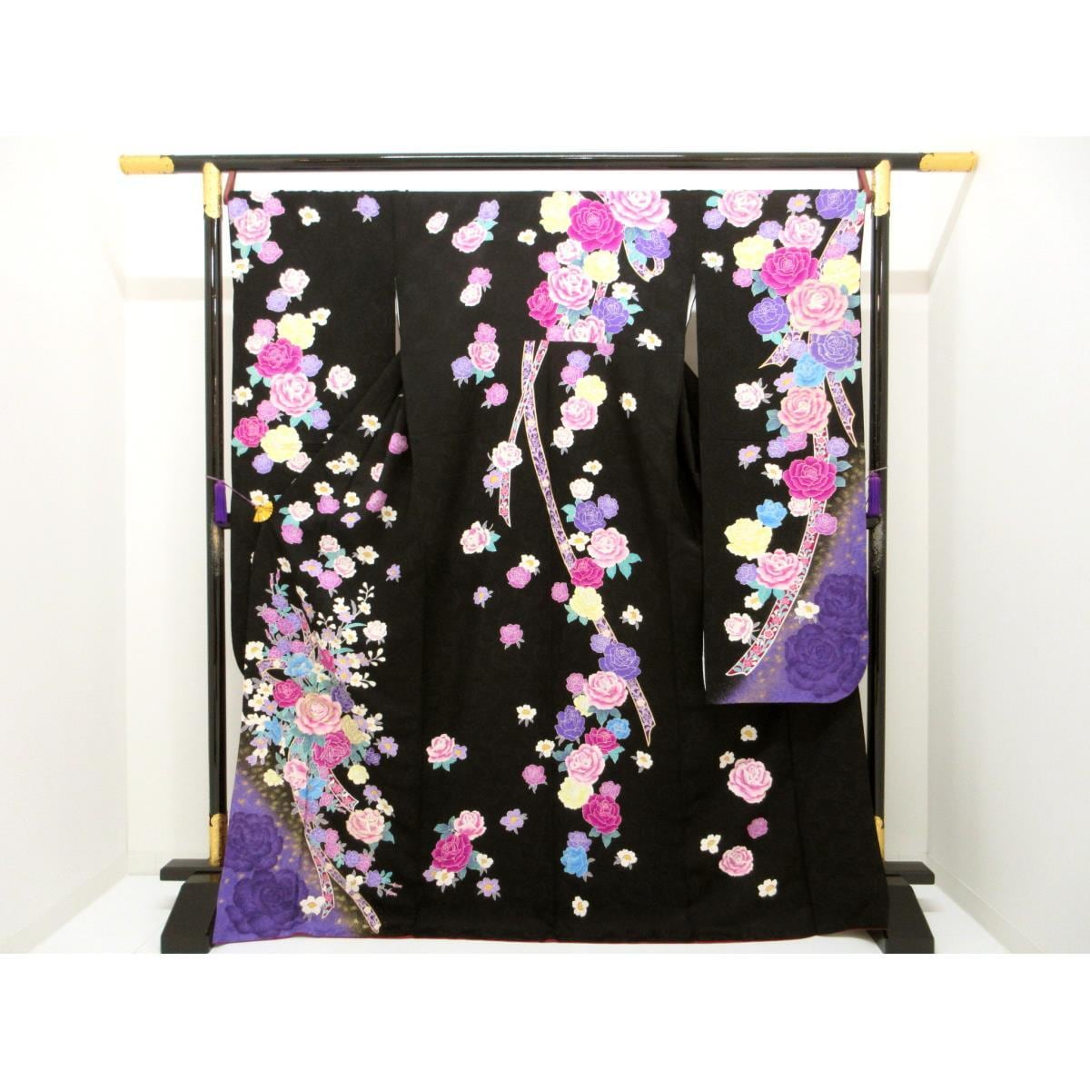 振袖　友禅金彩加工　刺繍入りボカシ染