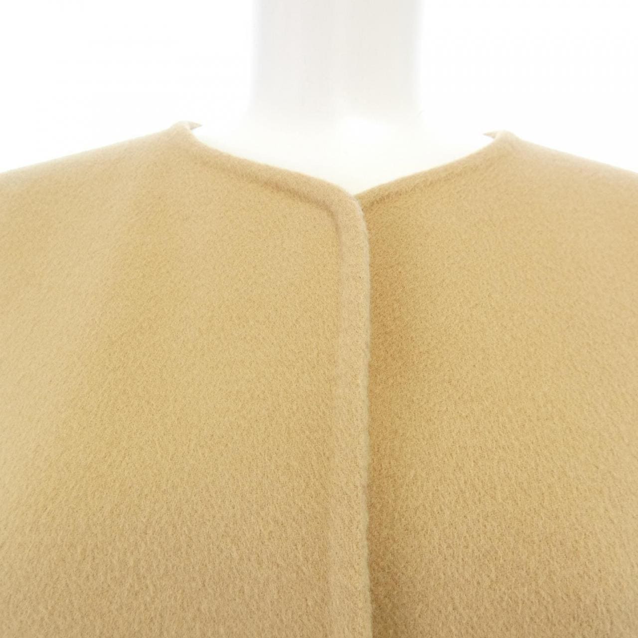 ルイヴィトン LOUIS VUITTON シグネチャーショートダブルフェイスラップコート FNCO23QWE コート