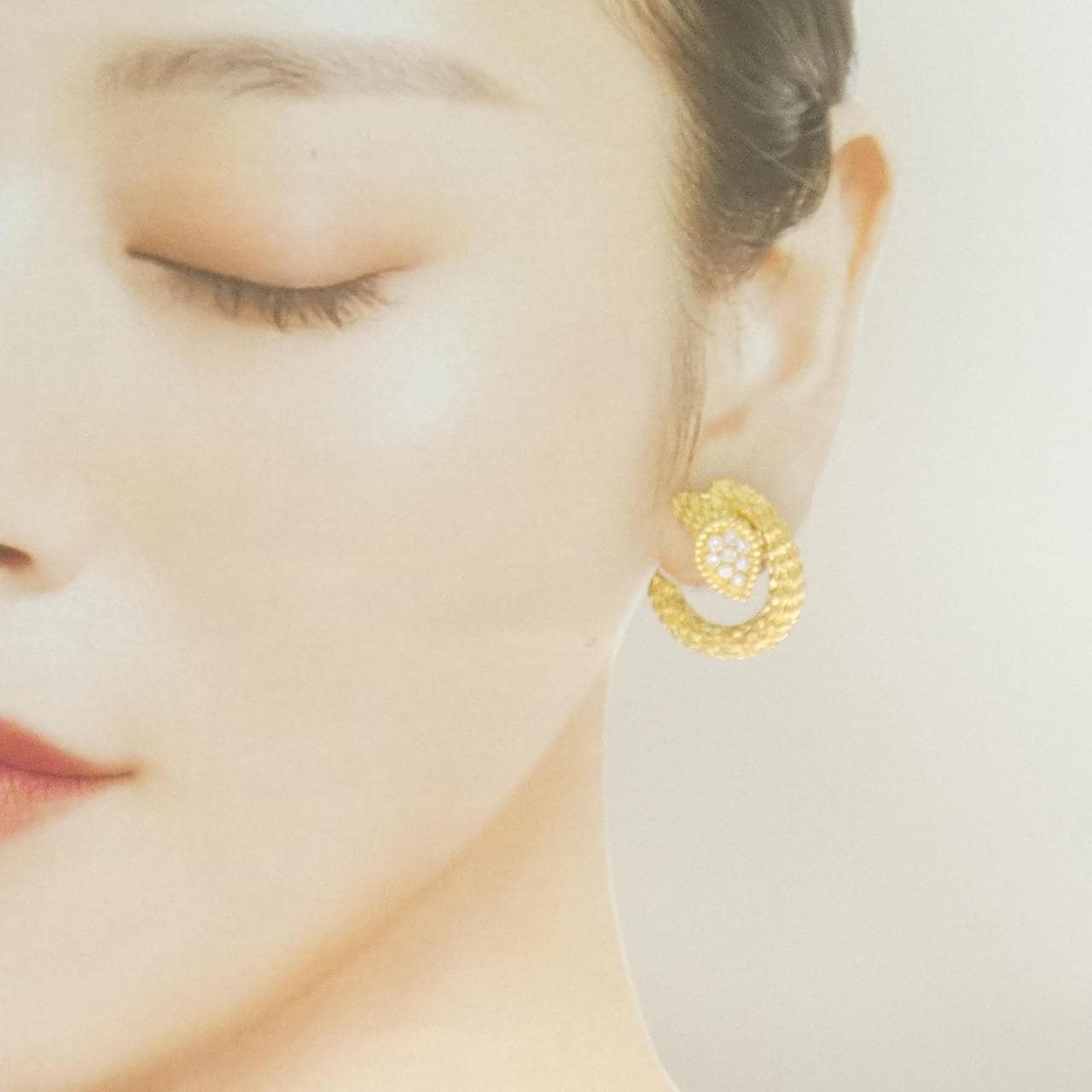 ブシュロン セルパンボエム イヤリング