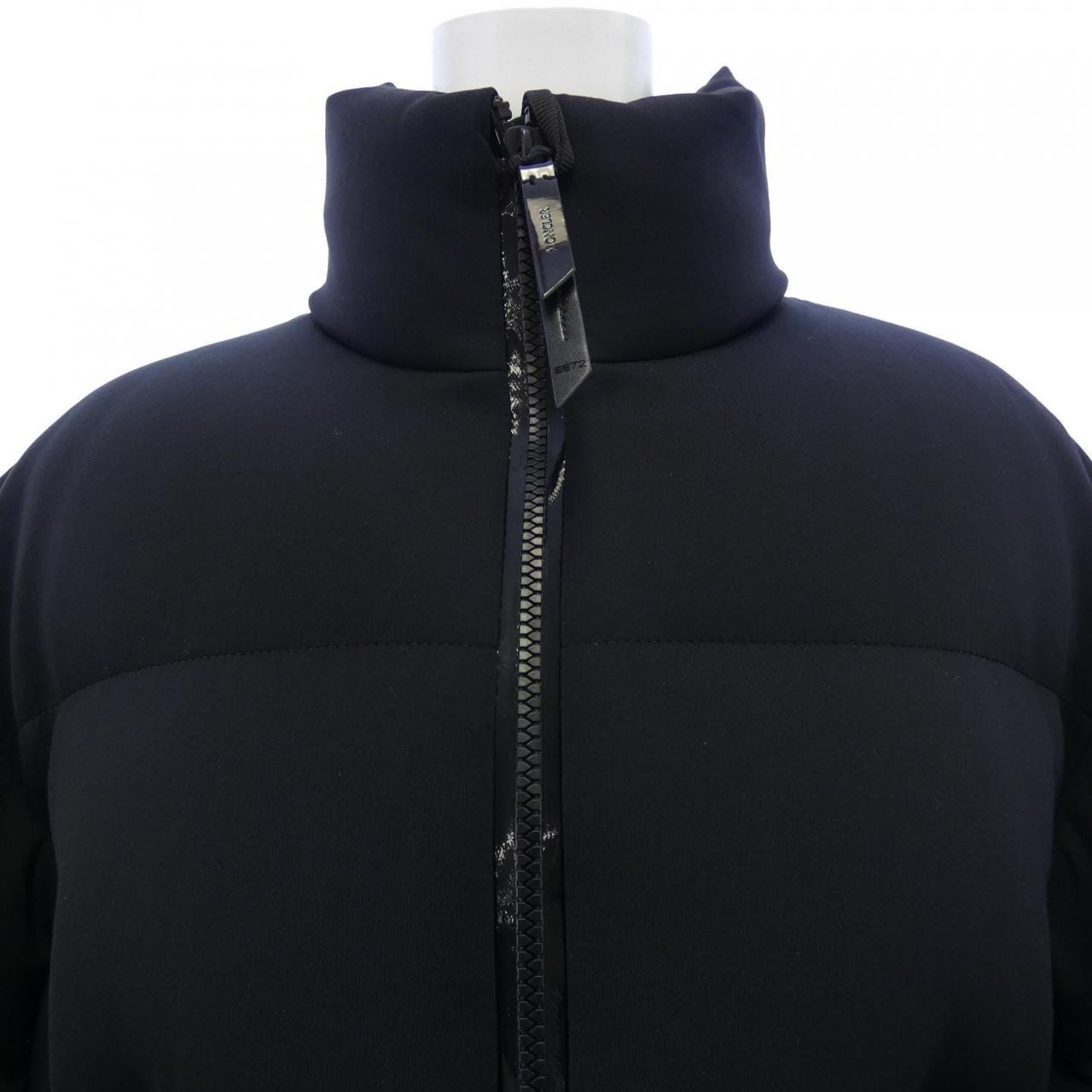モンクレール ジーニアス MONCLER GENIUS EE72 BY EDWARD ENNINFUL SEYMOUR ダウンジャケット
