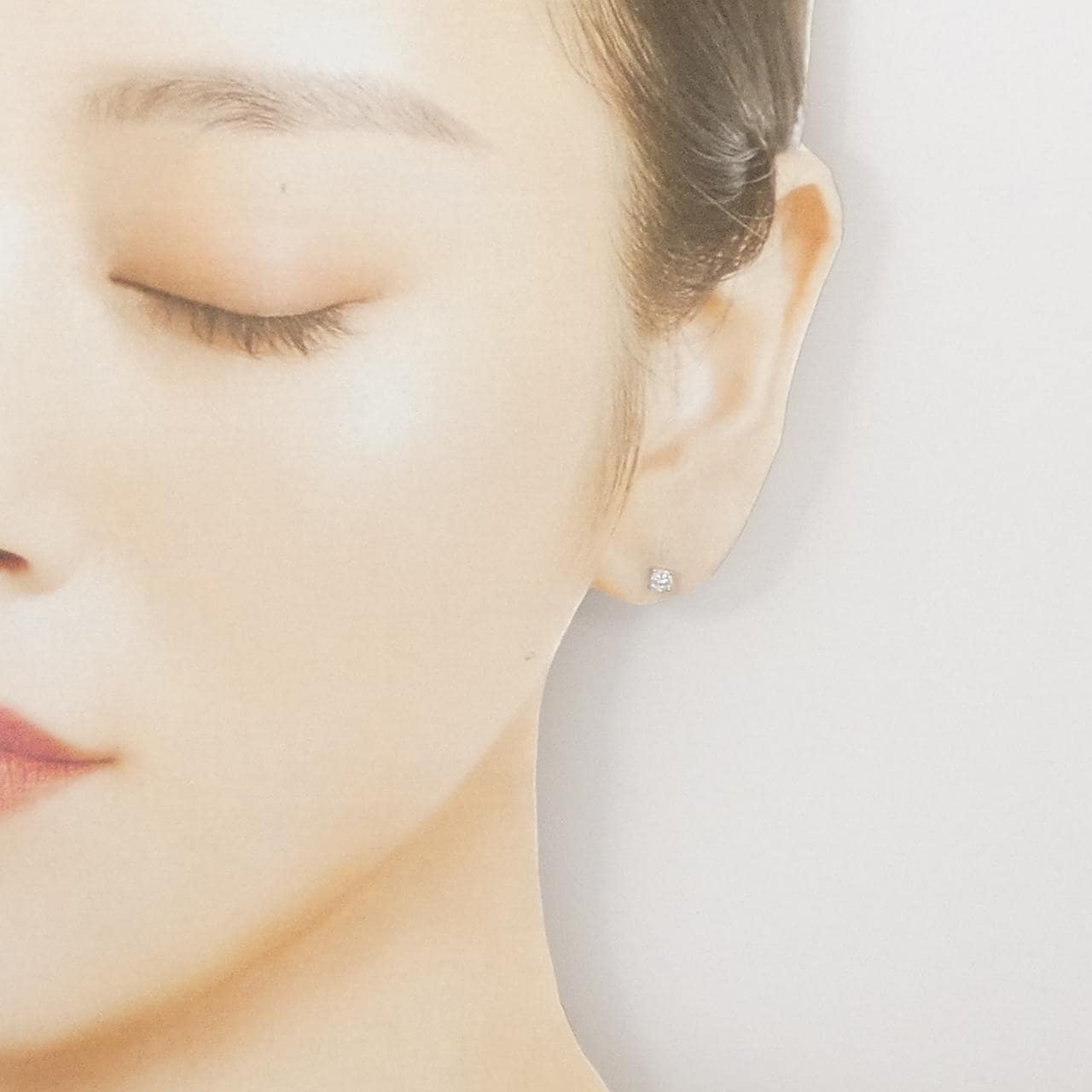 PT900 ソリティア ダイヤモンド ピアス 0.24CT