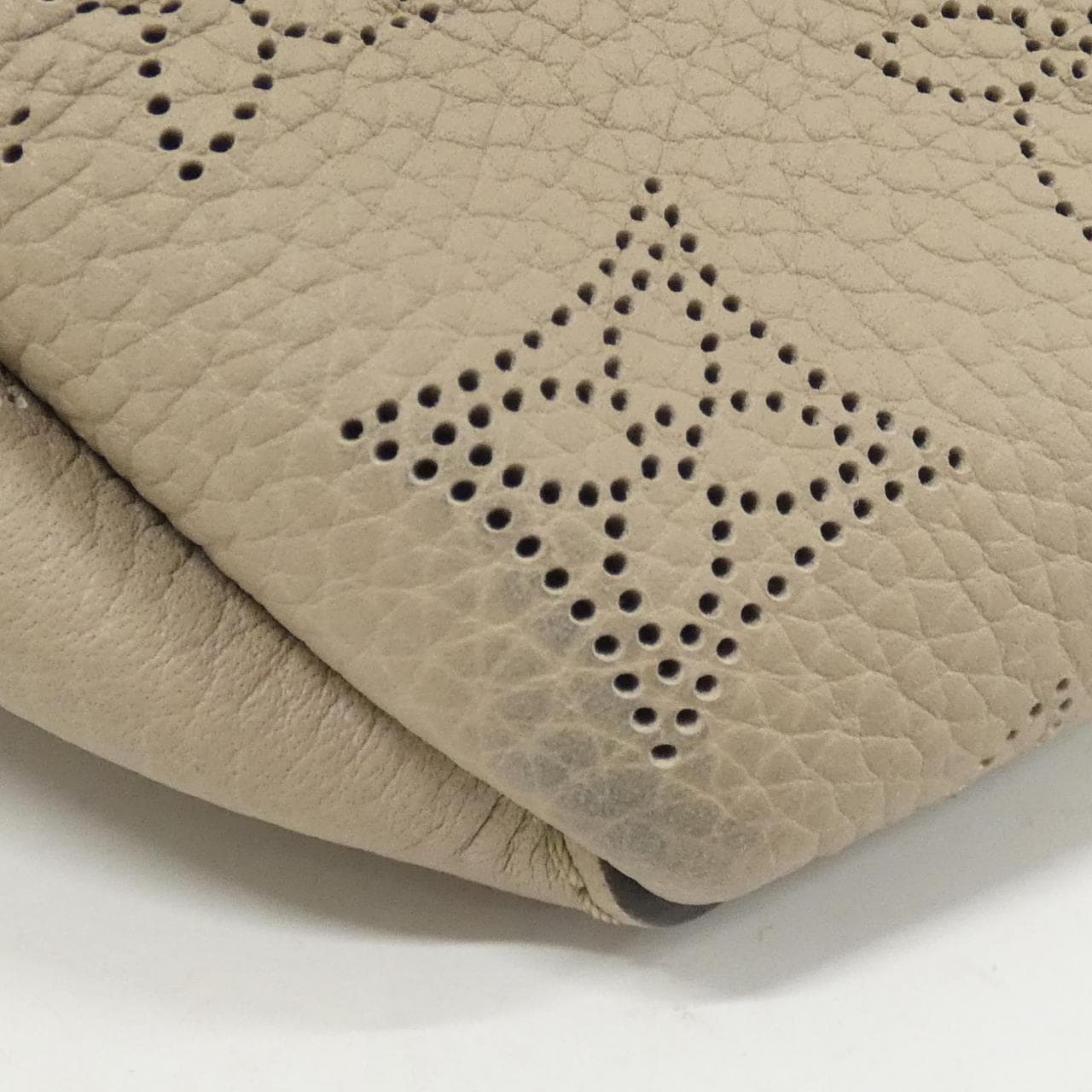 ルイヴィトン マヒナ ベラ トート M59201 バッグ