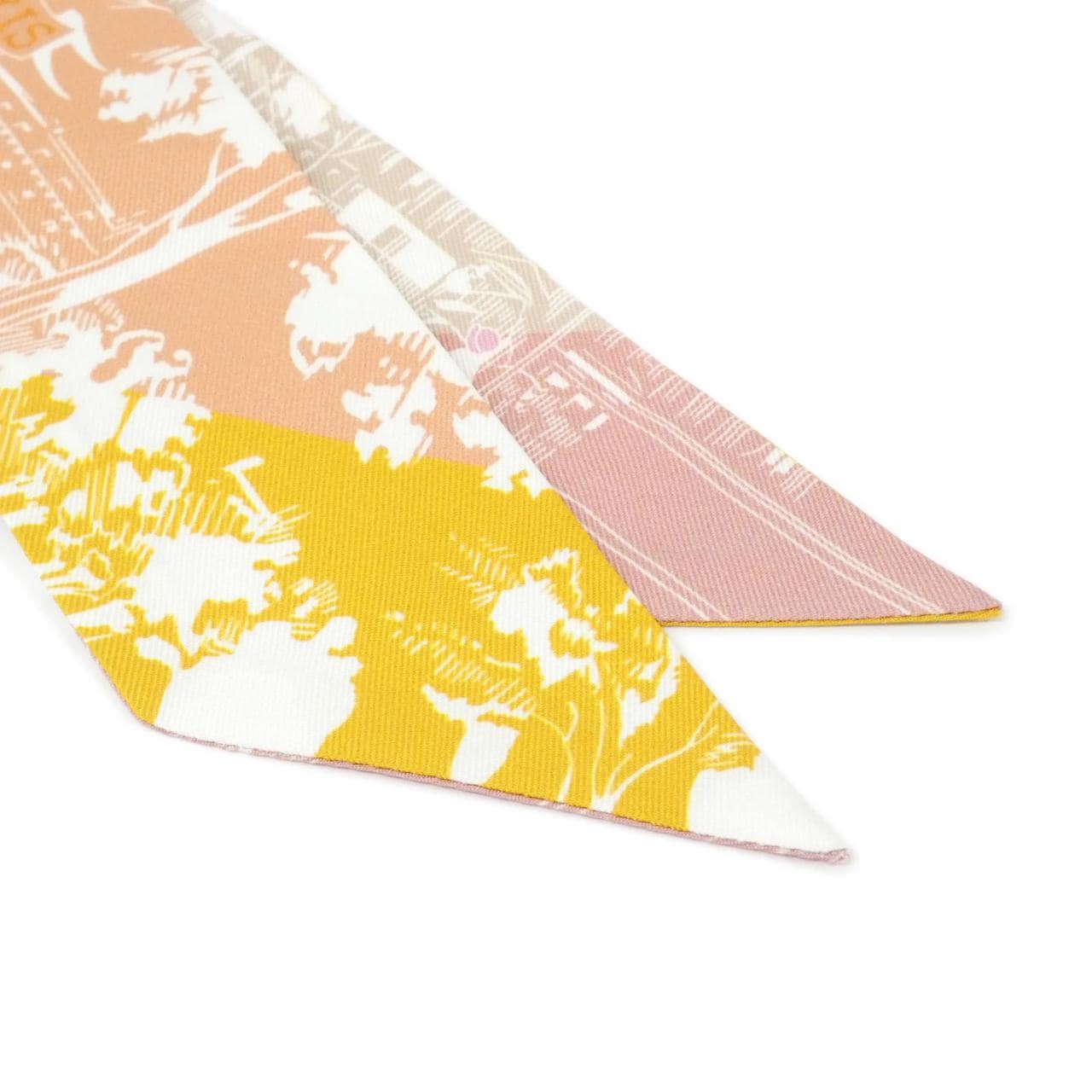 エルメス A L'OMBRE DES BOULEVARDS ツイリー 062910S スカーフ