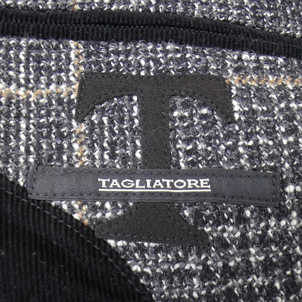 タリアトーレ TAGLIATORE ジャケット
