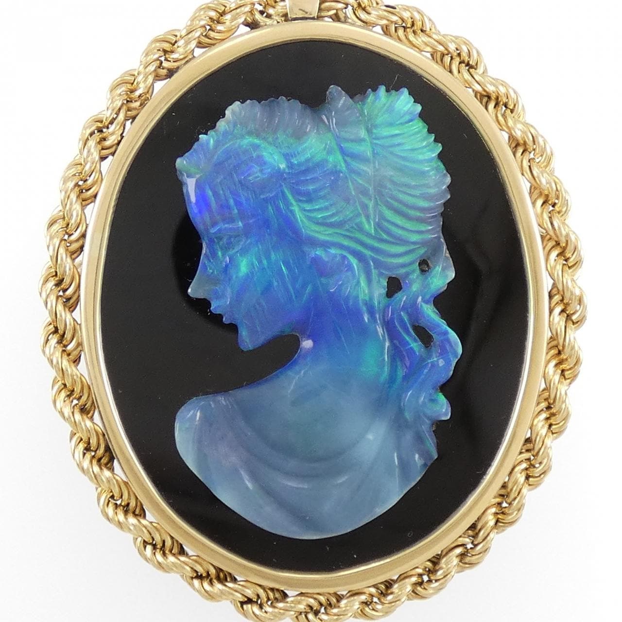 K18YG OPAL Cameo Brooch