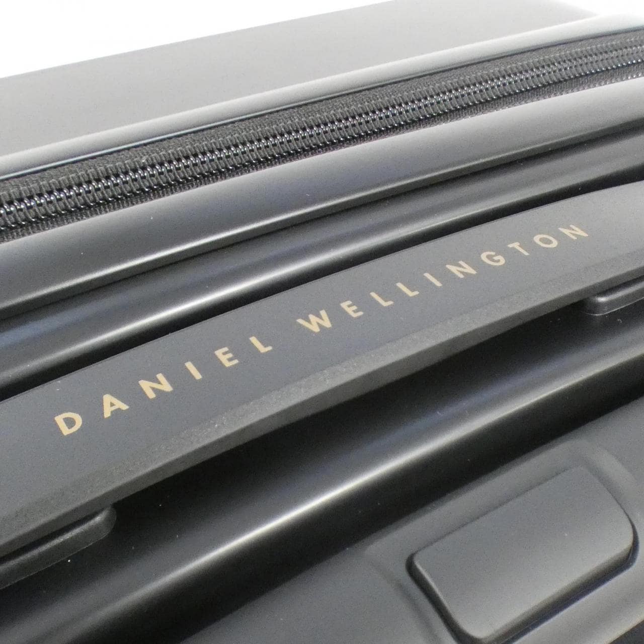 [新品] Daniel Wellington 34L DW02700001行李箱