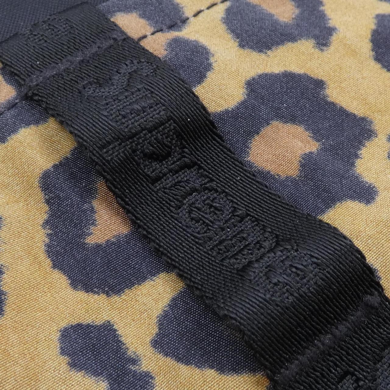 シュプリーム SUPREME Leopard Neck Pouch POUCH