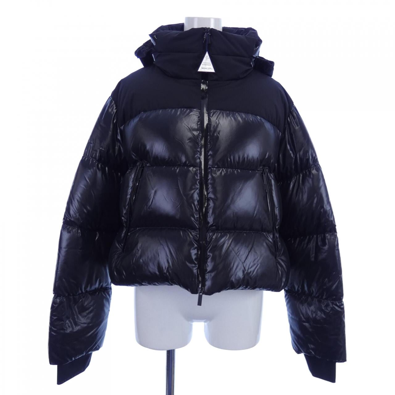 モンクレール MONCLER ダウンジャケット