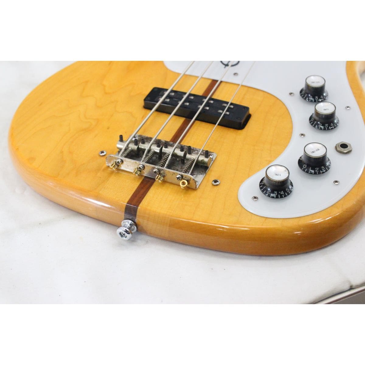 ＥＰＩＰＨＯＮＥ　　ＮＥＷＰＯＲＴ　ＢＡＳＳ