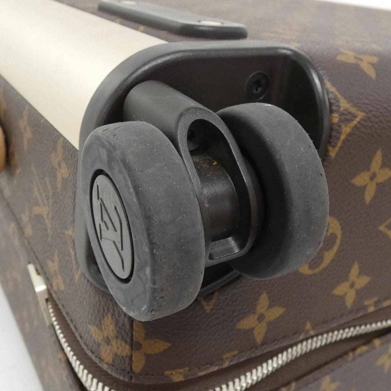 ルイヴィトン モノグラム ホライゾン 50cm M23209 キャリーバッグ