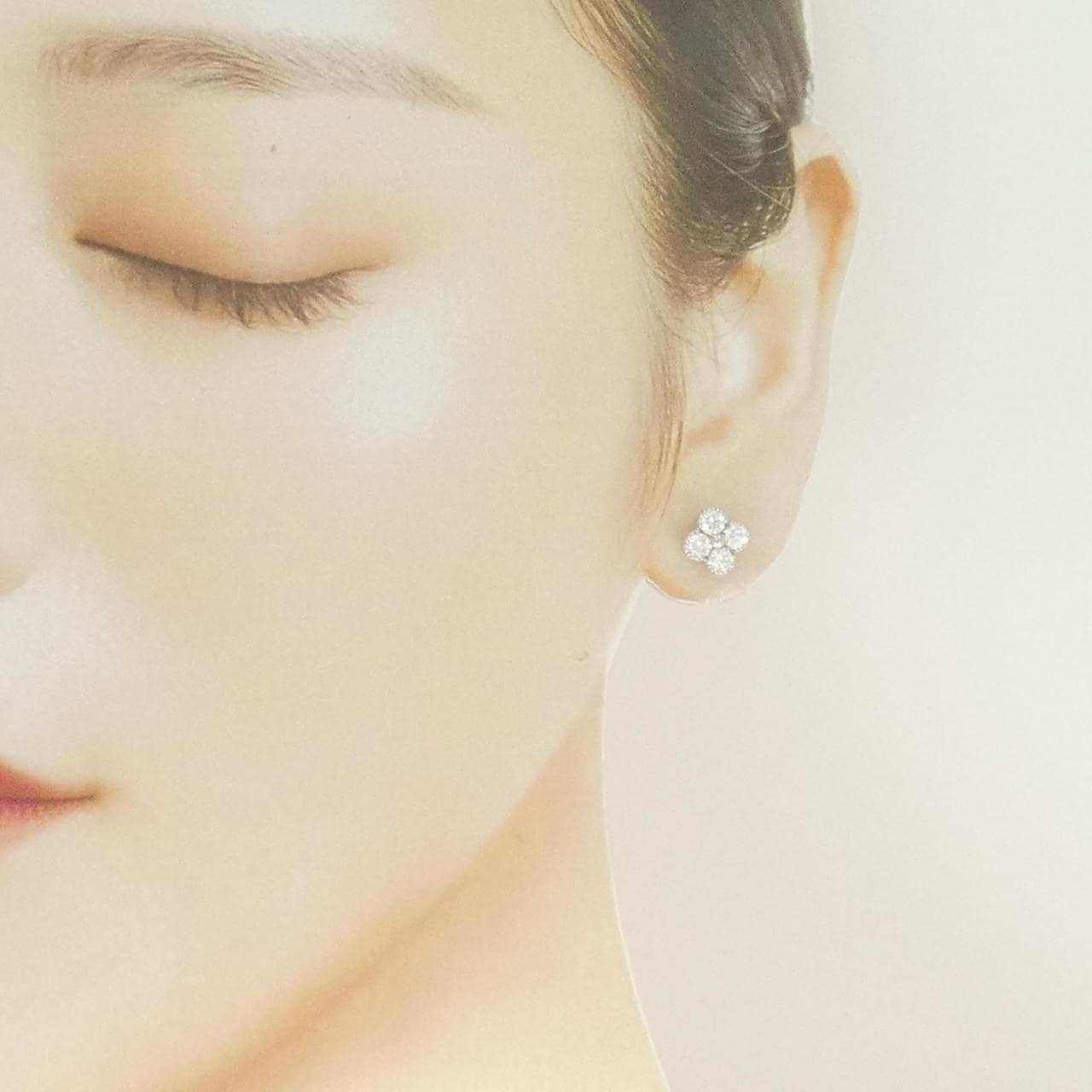 PT900 フラワー ダイヤモンド ピアス 1.032CT