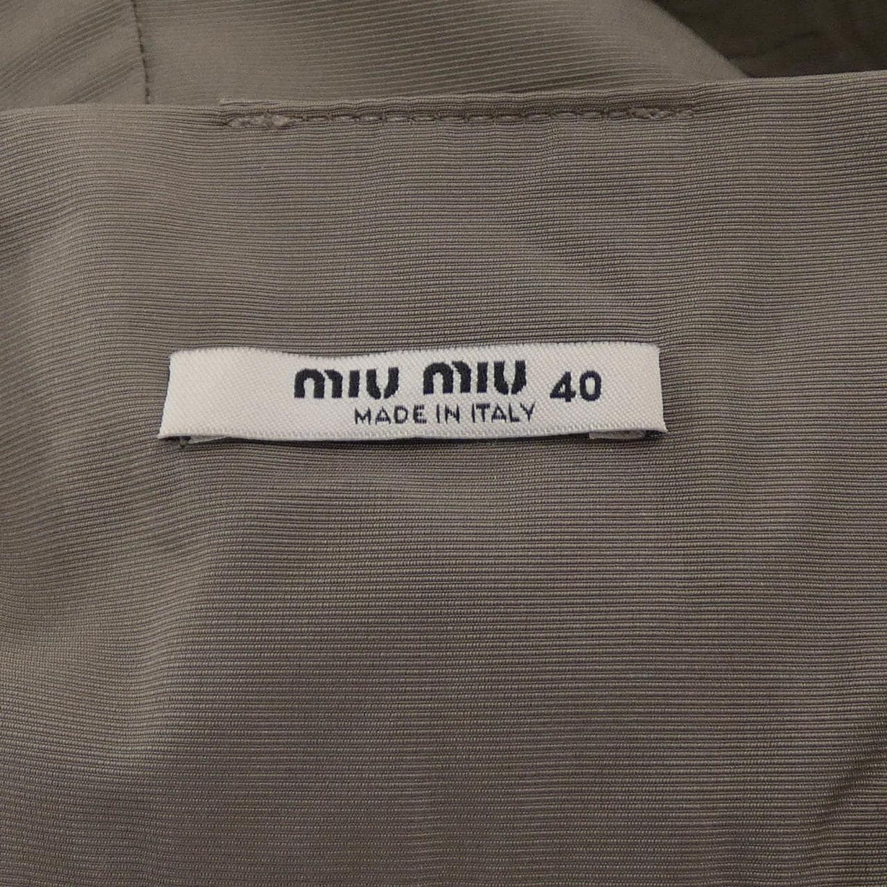 ミュウミュウ MIU MIU ショートパンツ