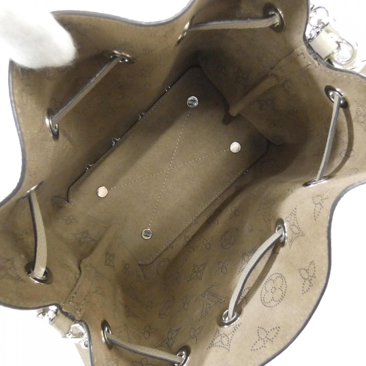 ルイヴィトン マヒナ ベラ M57201 ショルダーバッグ