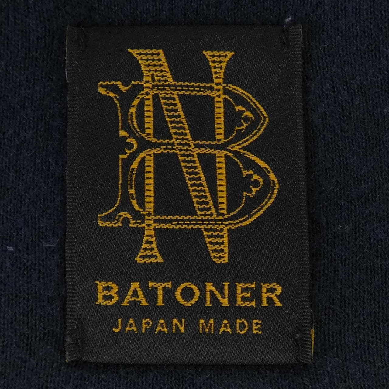 BATONER T恤