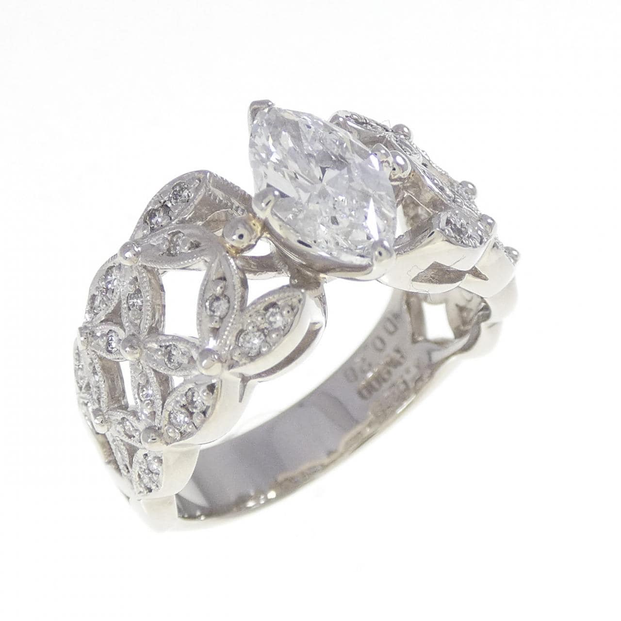 PT900 ダイヤモンド リング 1.029CT D SI2 マーキスカット