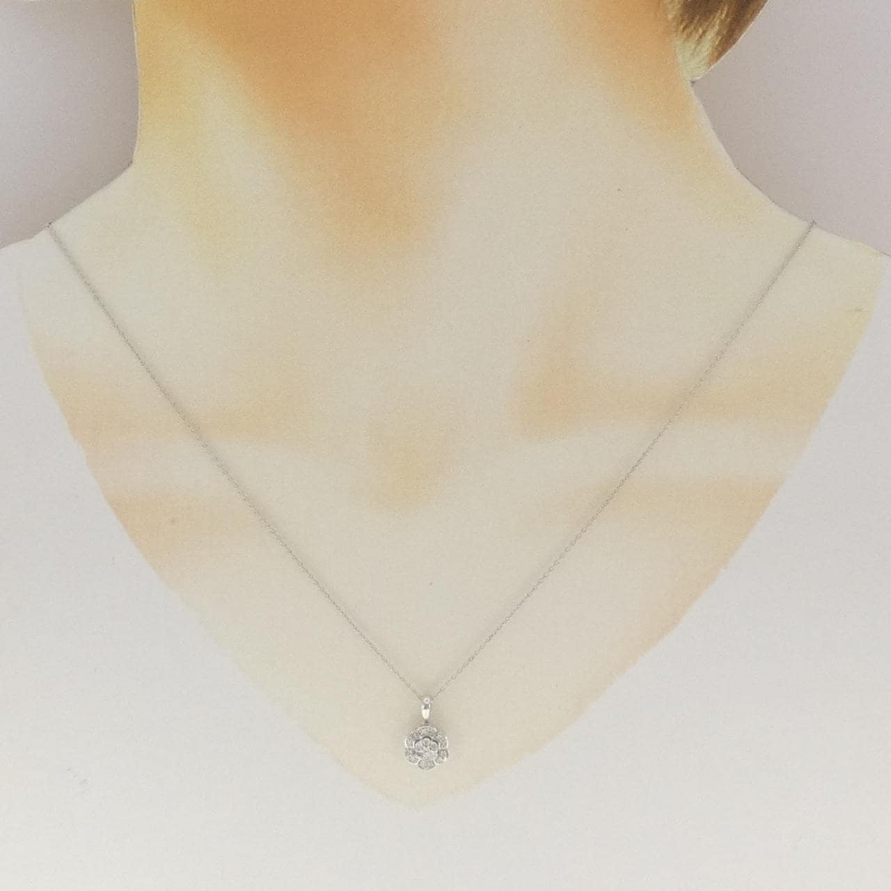 K18WG フラワー ダイヤモンド ネックレス 0.15CT