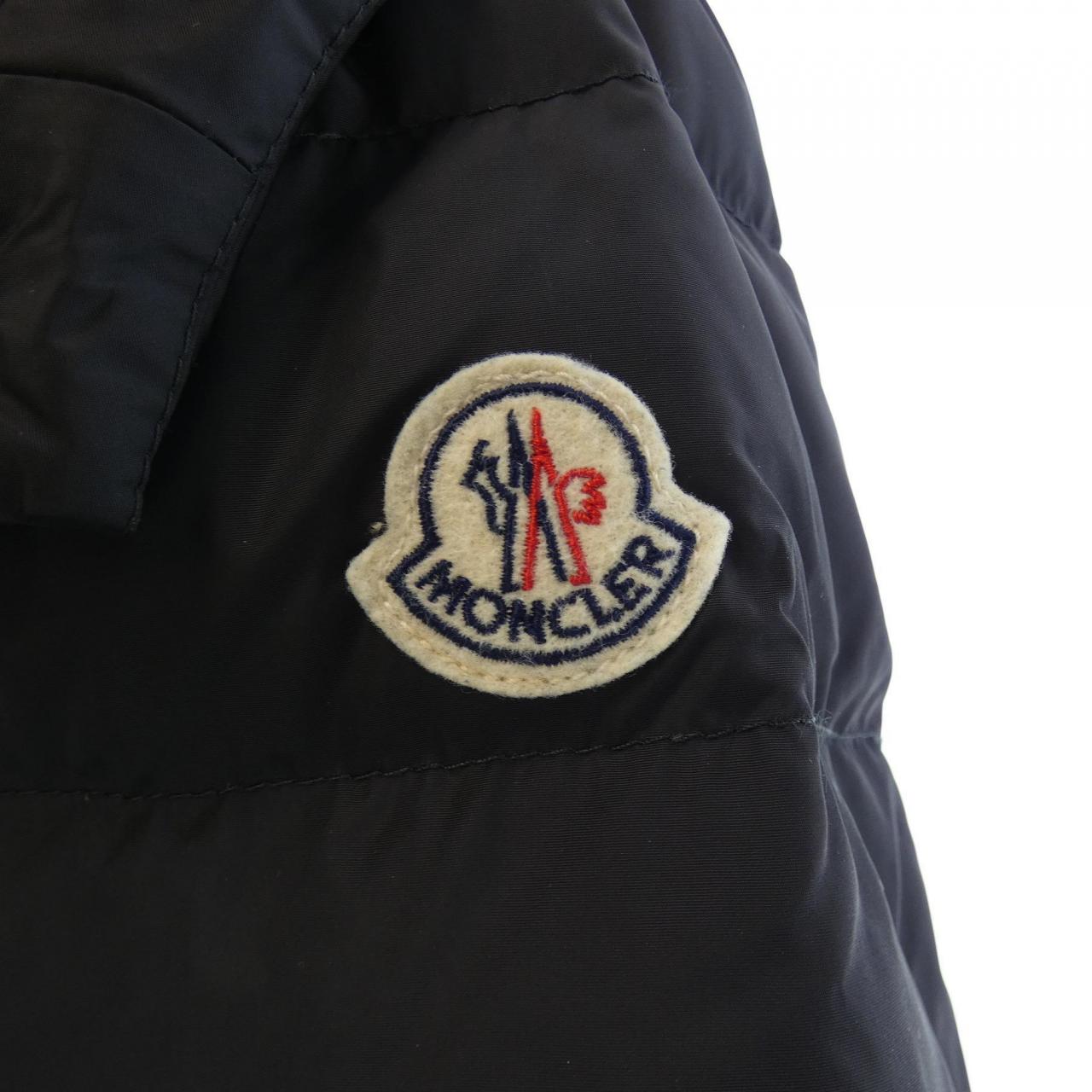 MONCLER SANGLIER down jacket