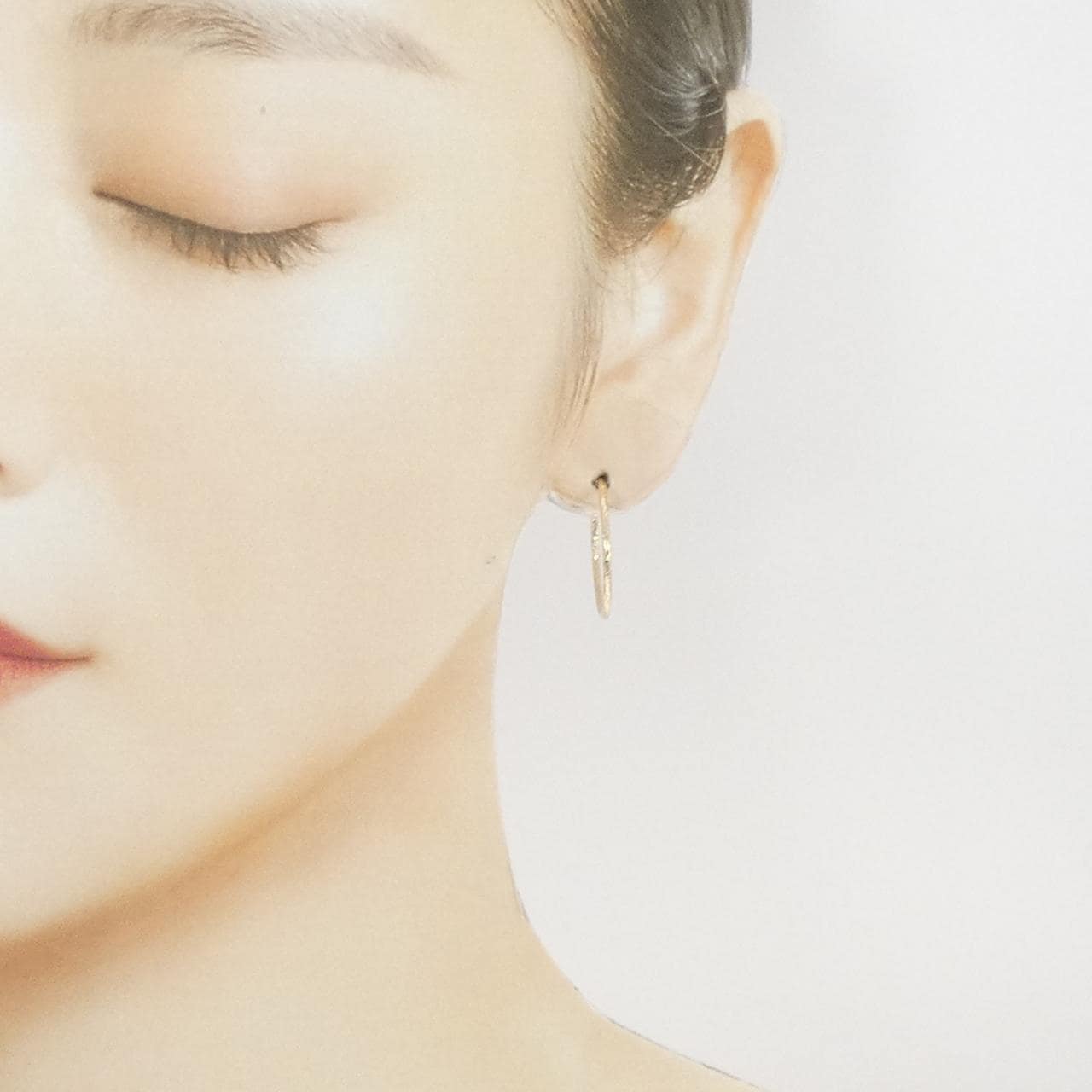 585YG フープ ピアス