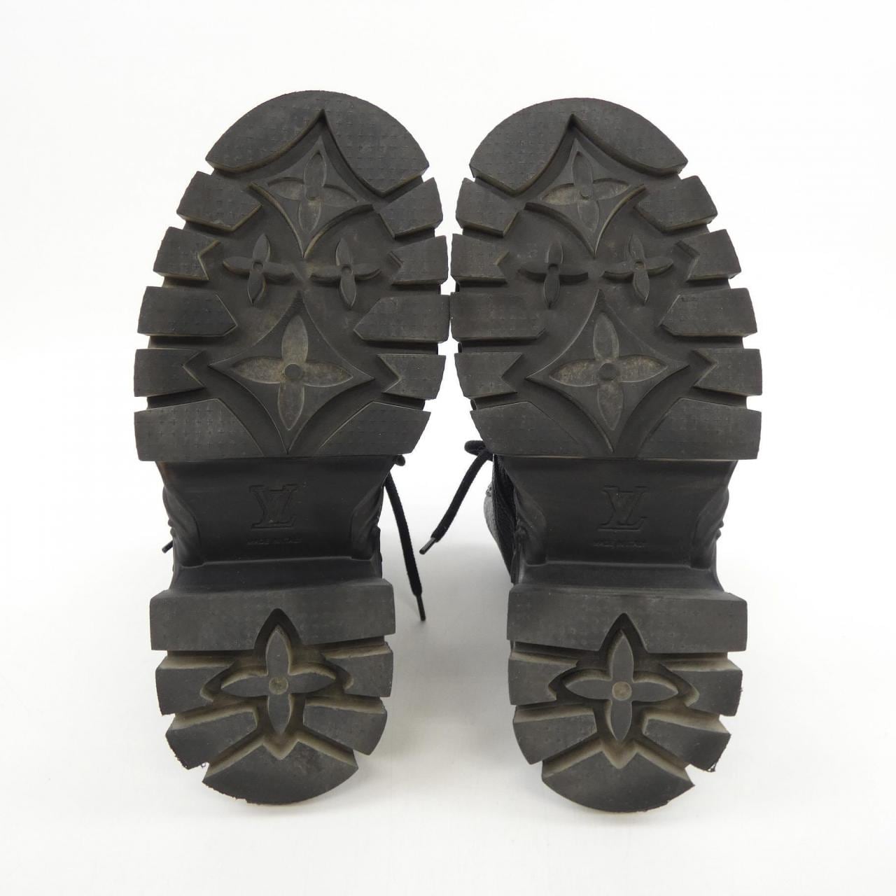 ルイヴィトン LOUIS VUITTON LVバロックライン ブーツ