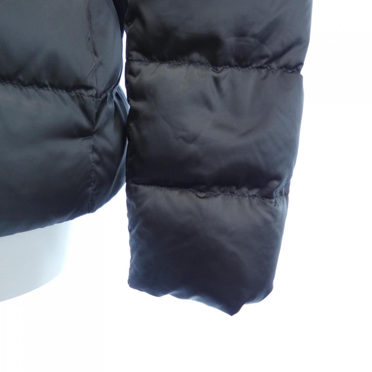 プラダ PRADA 29B150 R152 ROK ダウンジャケット