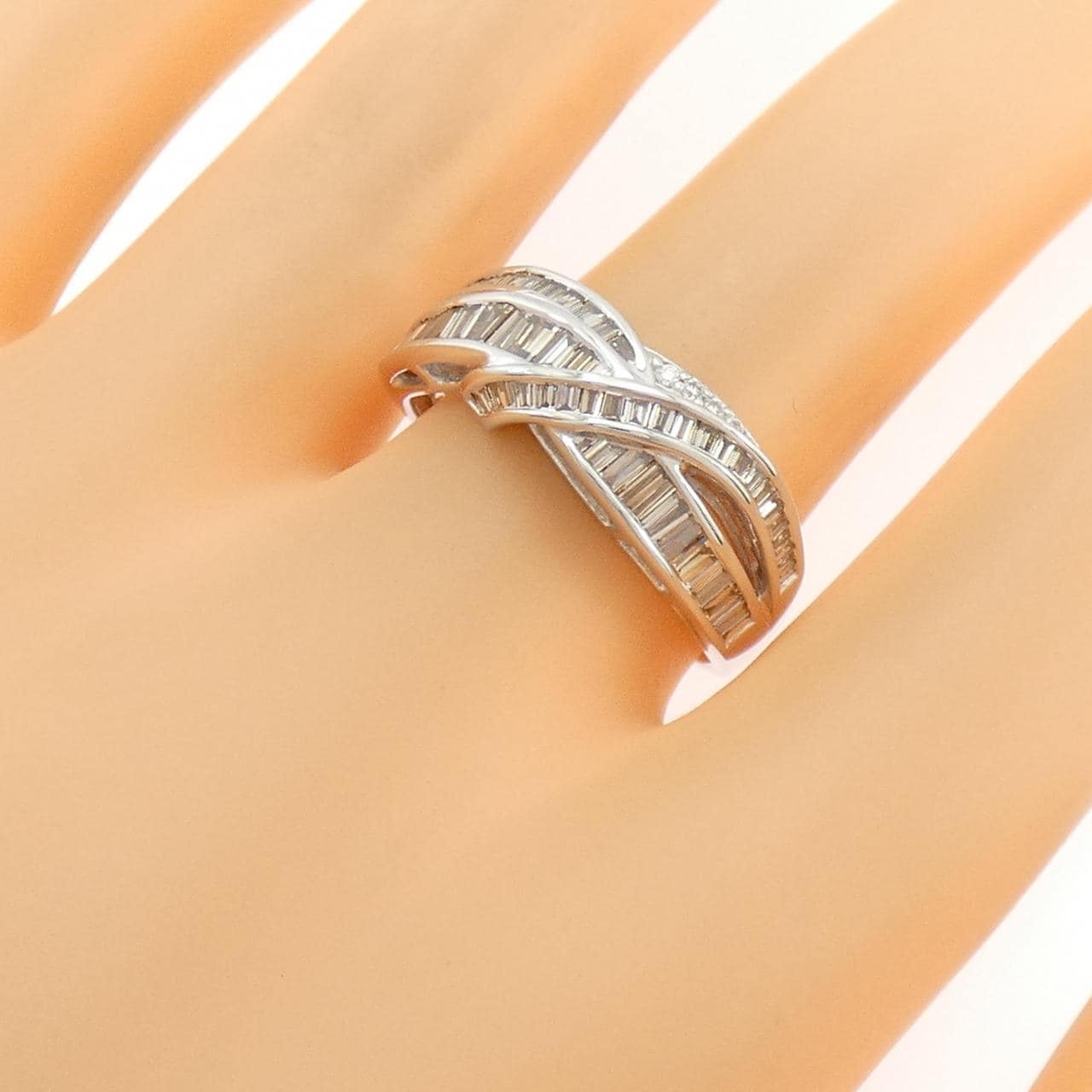 K18WG ダイヤモンド リング 0.70CT