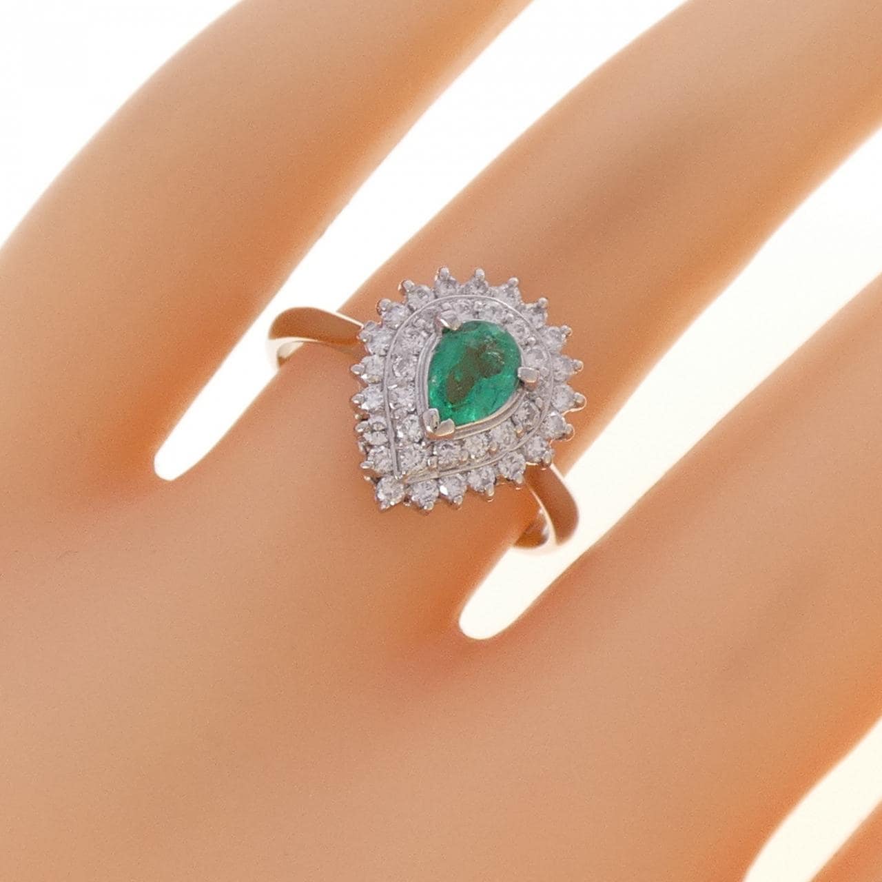 PT900 エメラルド リング 0.34CT