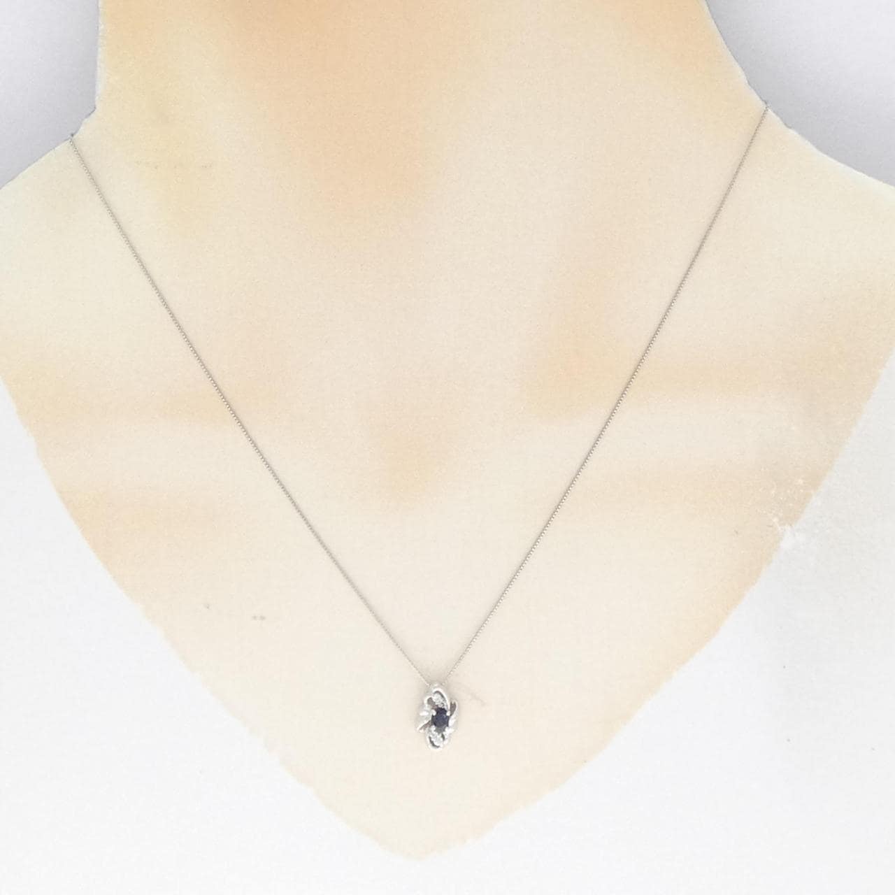PT Sapphire Necklace