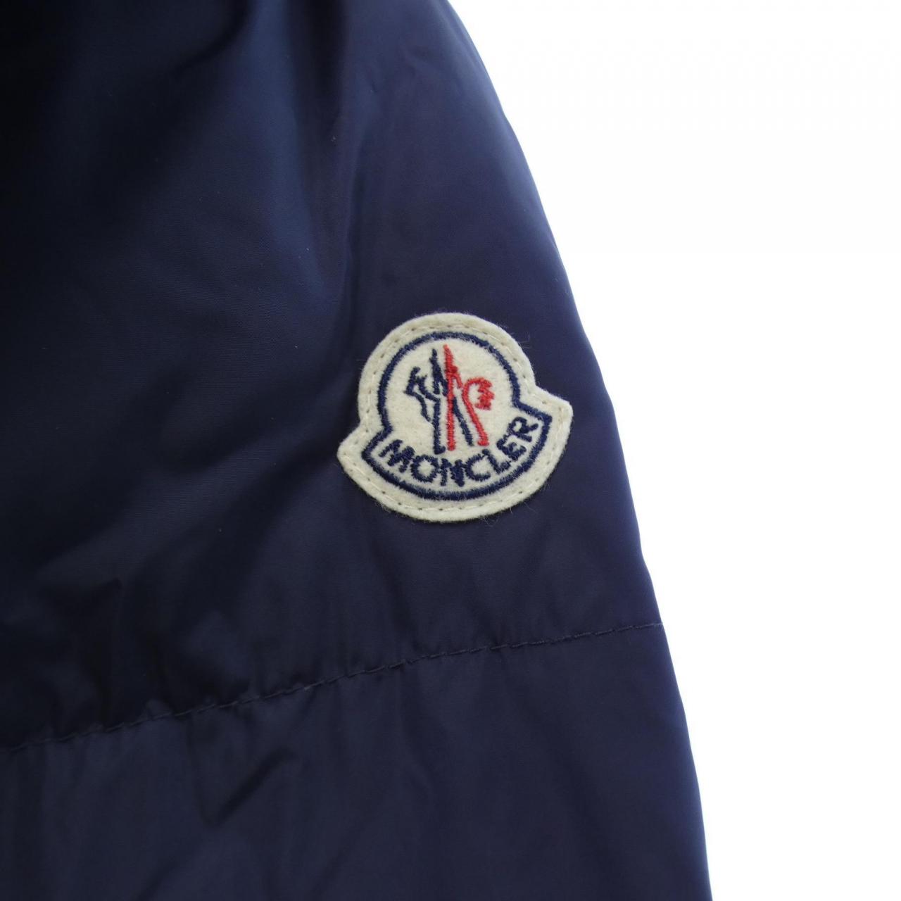 モンクレール MONCLER ダウンジャケット