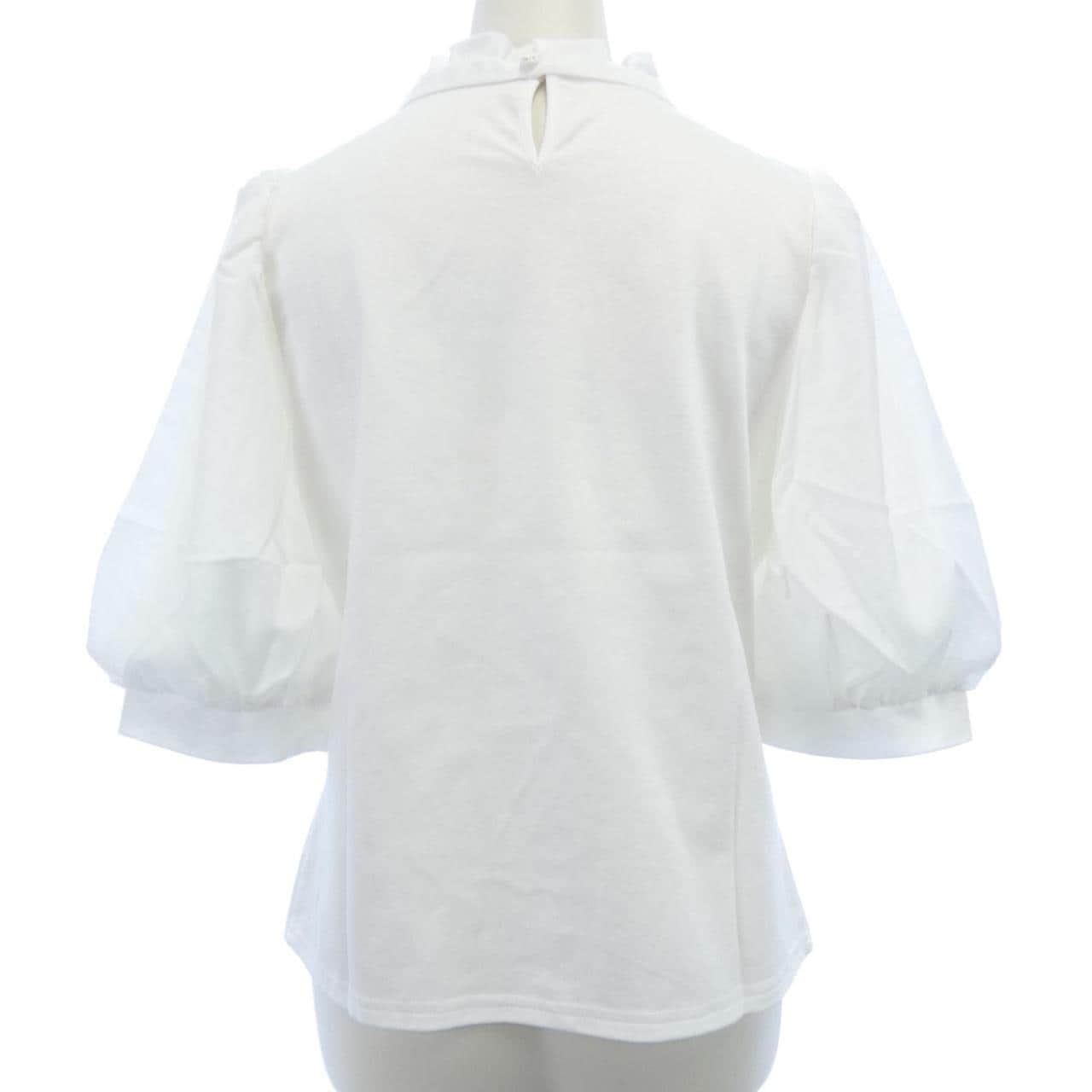 トゥービーシック TO BE CHIC トップス