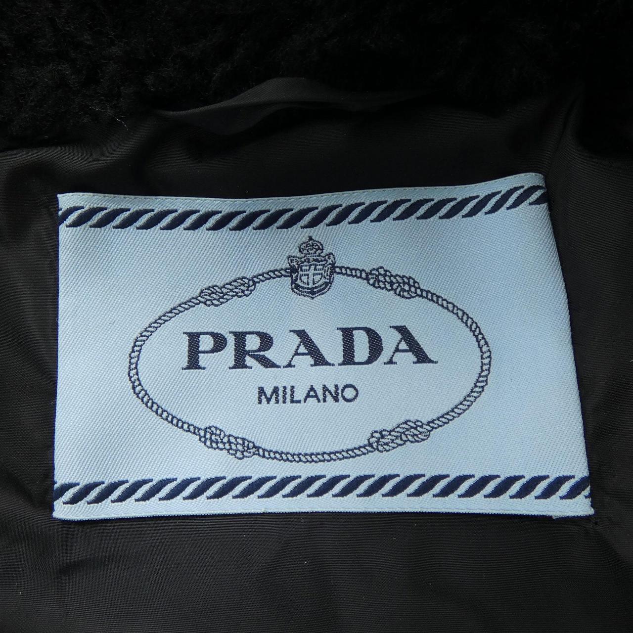 プラダ PRADA ダウンジャケット