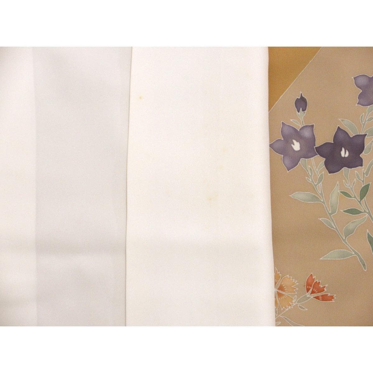 色留袖　友禅金彩加工　刺繍入り　剣片喰