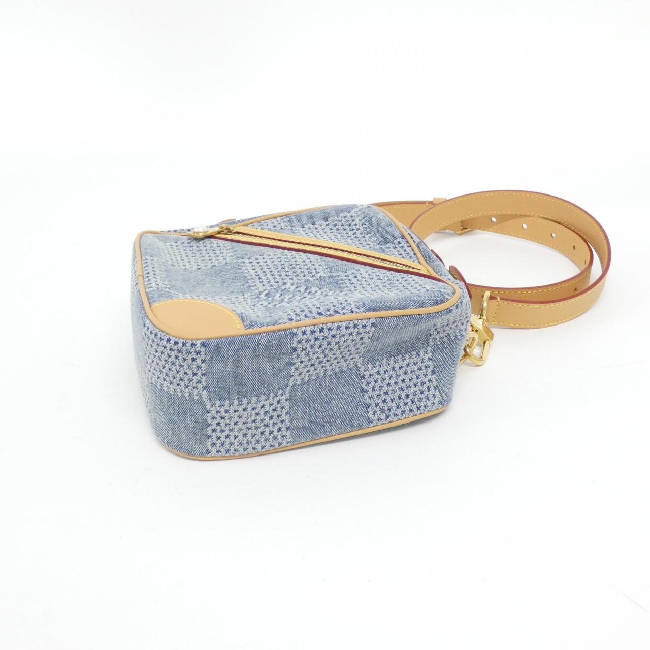 LOUIS VUITTON Damier Denim 3D Chess Messenger N40706 单肩包
