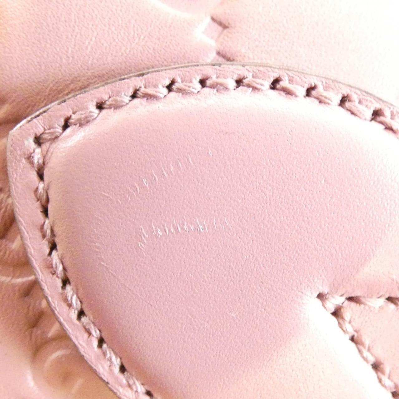 グッチ 428226 CWC1G バッグ