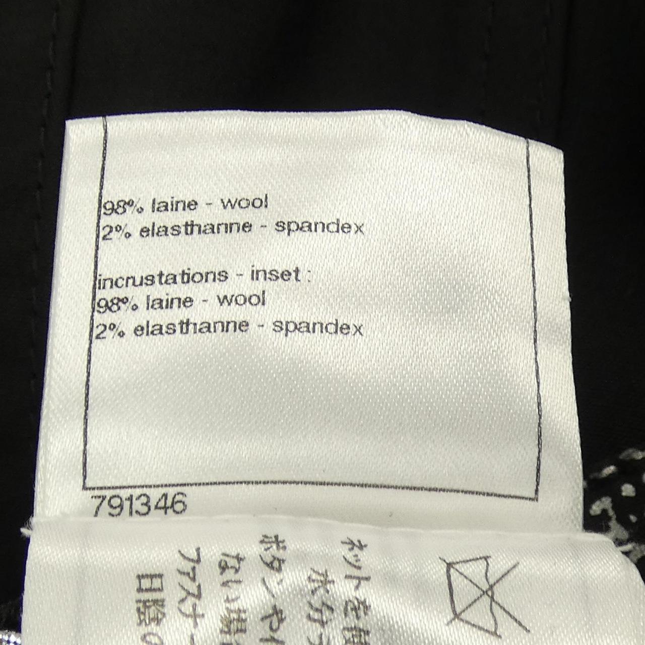 CHANEL P37721W04460 Pants