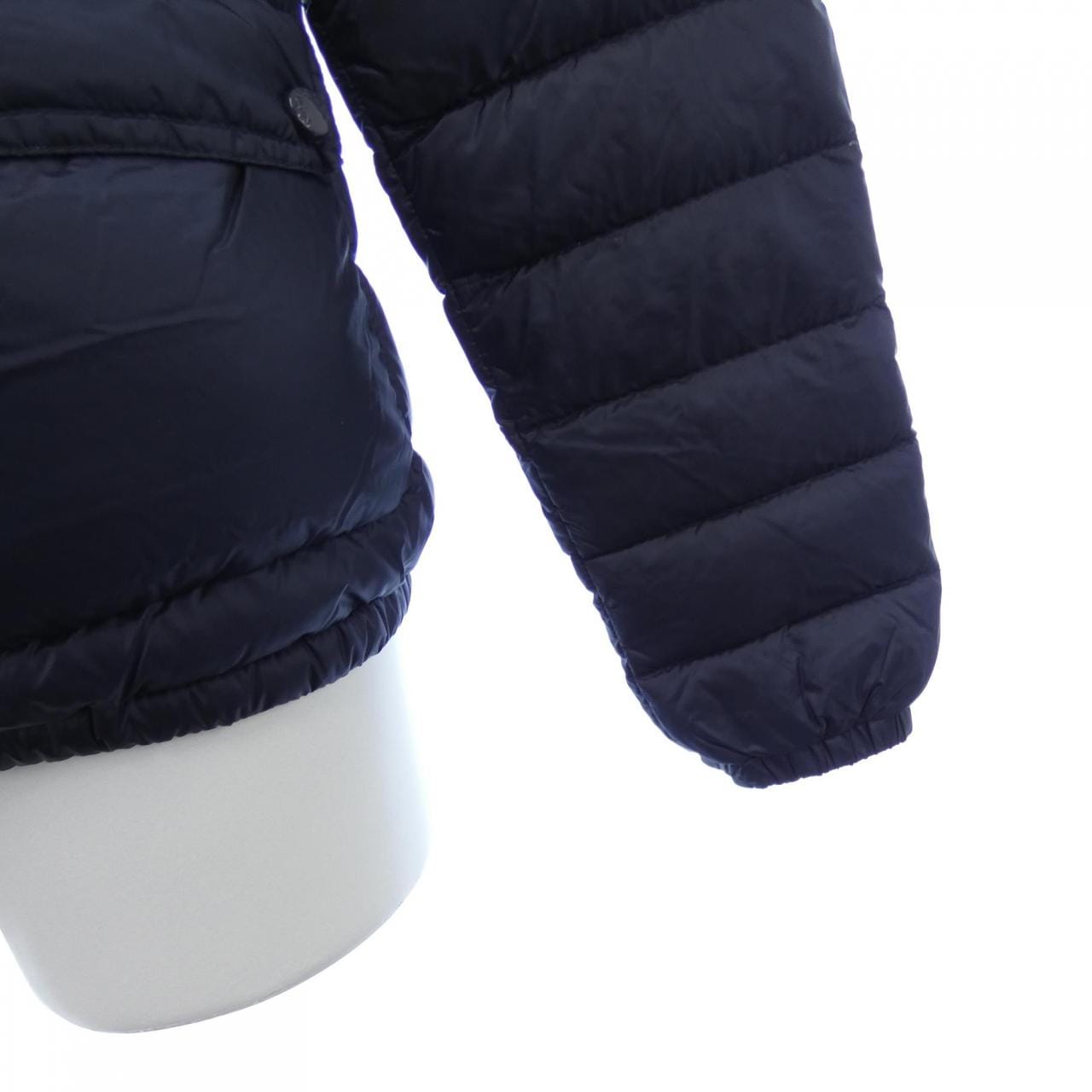 モンクレール MONCLER ダウンジャケット