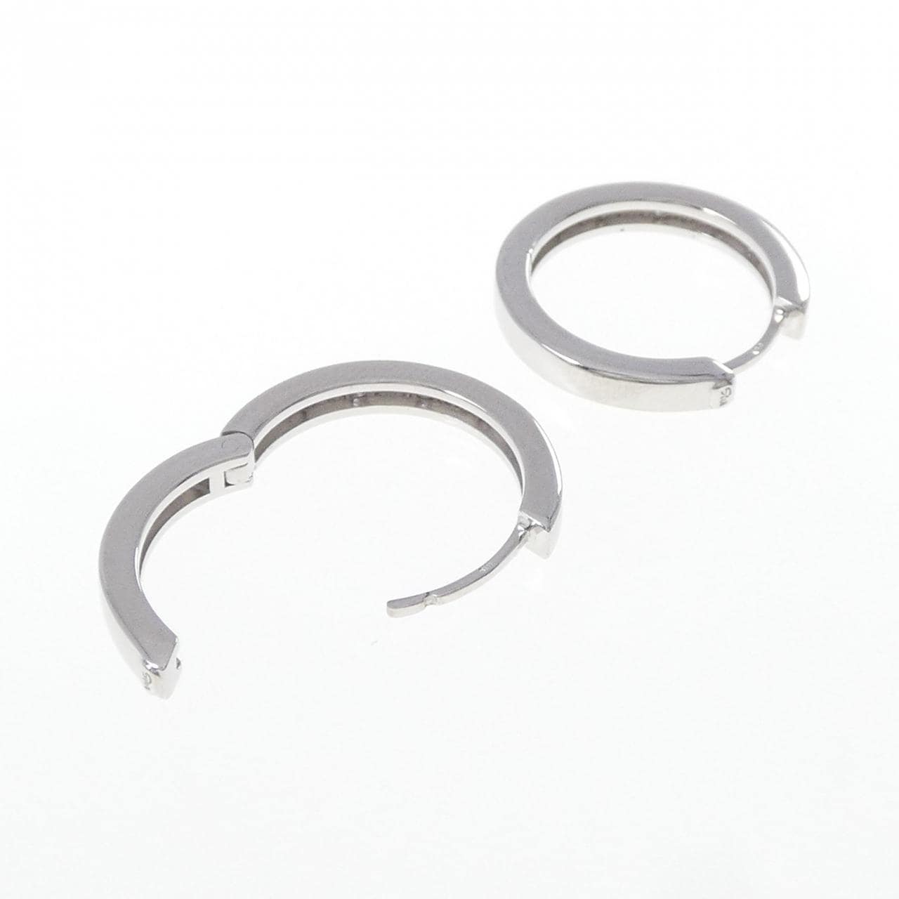 スタージュエリー ダイヤモンド ピアス 0.10CT