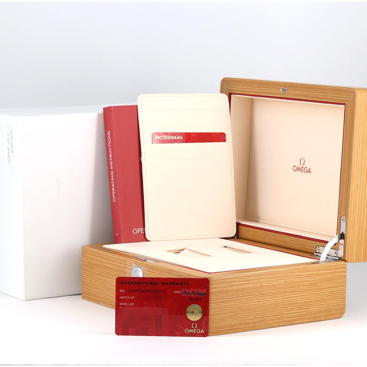 オメガ スピードマスターレーシング 326.30.40.50.01.002 SS 自動巻