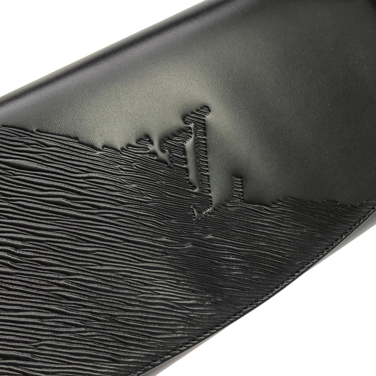 ルイヴィトン オペラ エーゲ M63962 バッグ