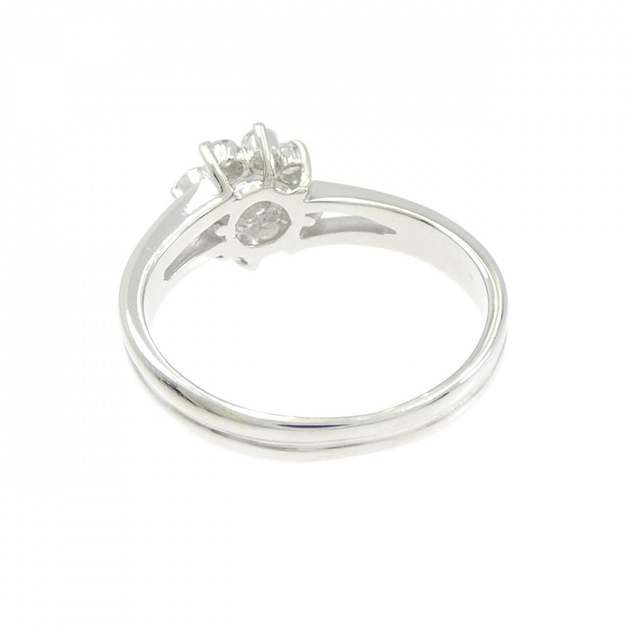 PT900 フラワー ダイヤモンド リング 0.30CT