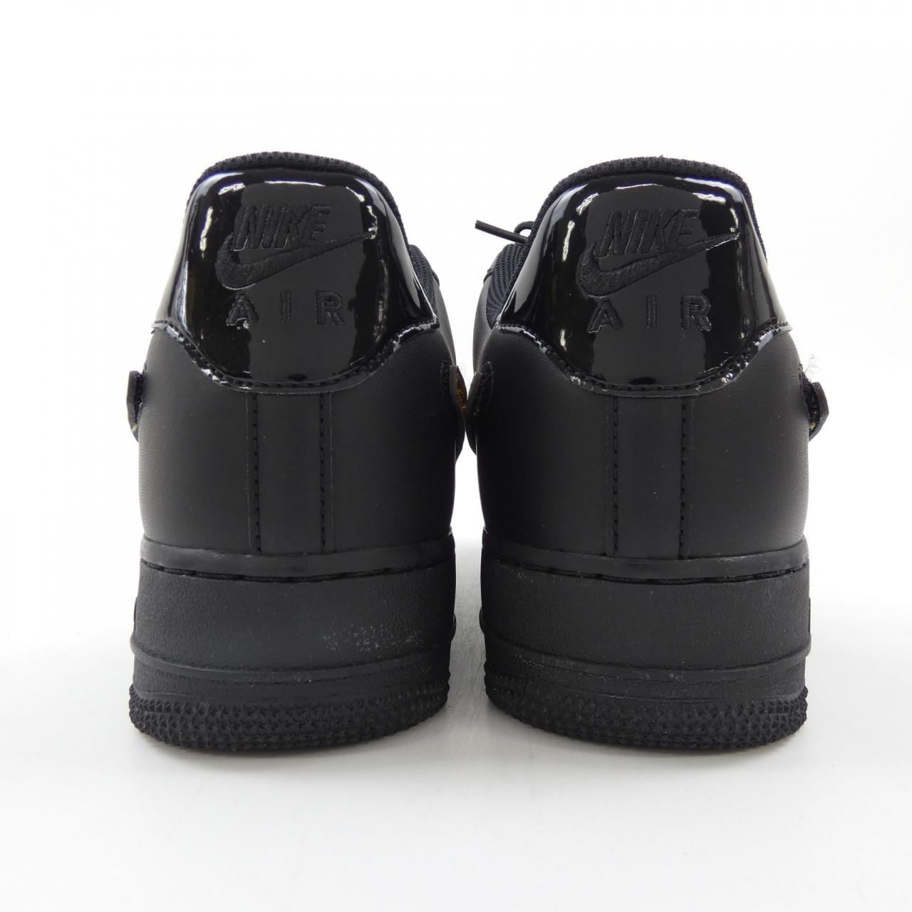 ナイキ NIKE スニーカー