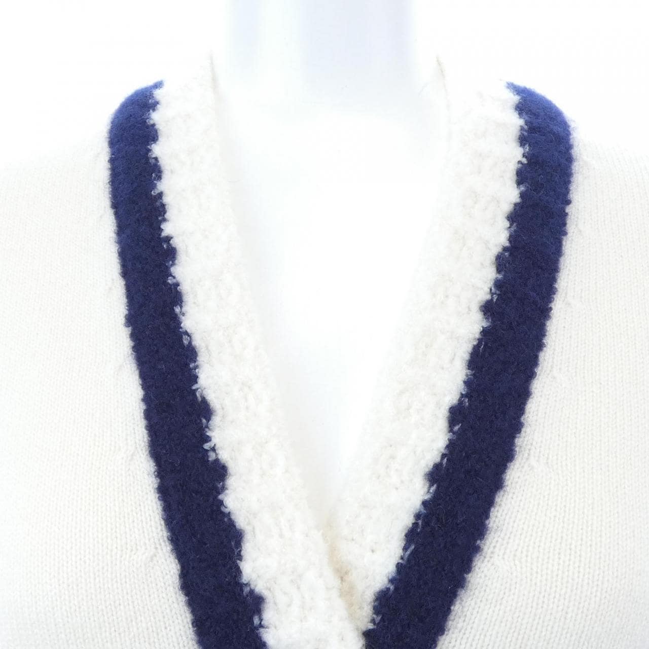 シャネル CHANEL P62562K48039 19K カーディガン