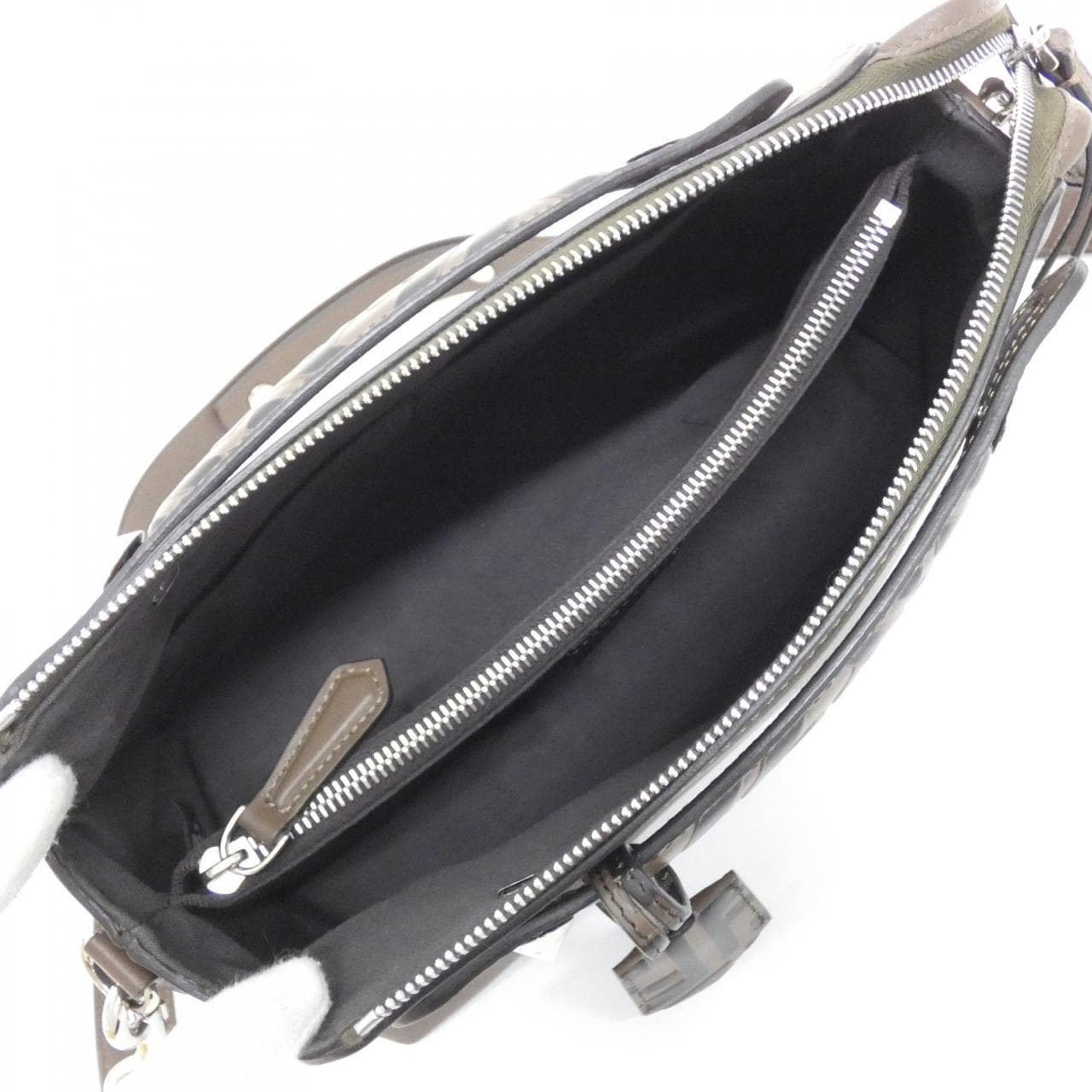 フェンディ バイ ザ ウェイ 8BL124 A6CO バッグ