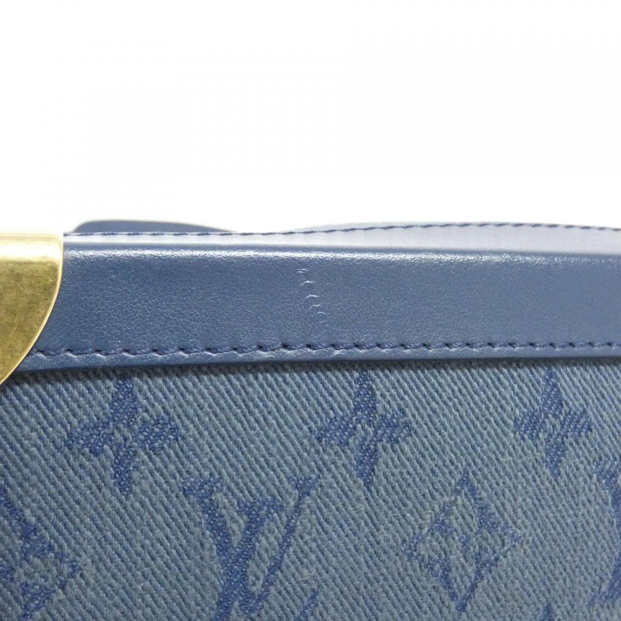 LOUIS VUITTON Monogram Denim Soft Trunk M44723 单肩包