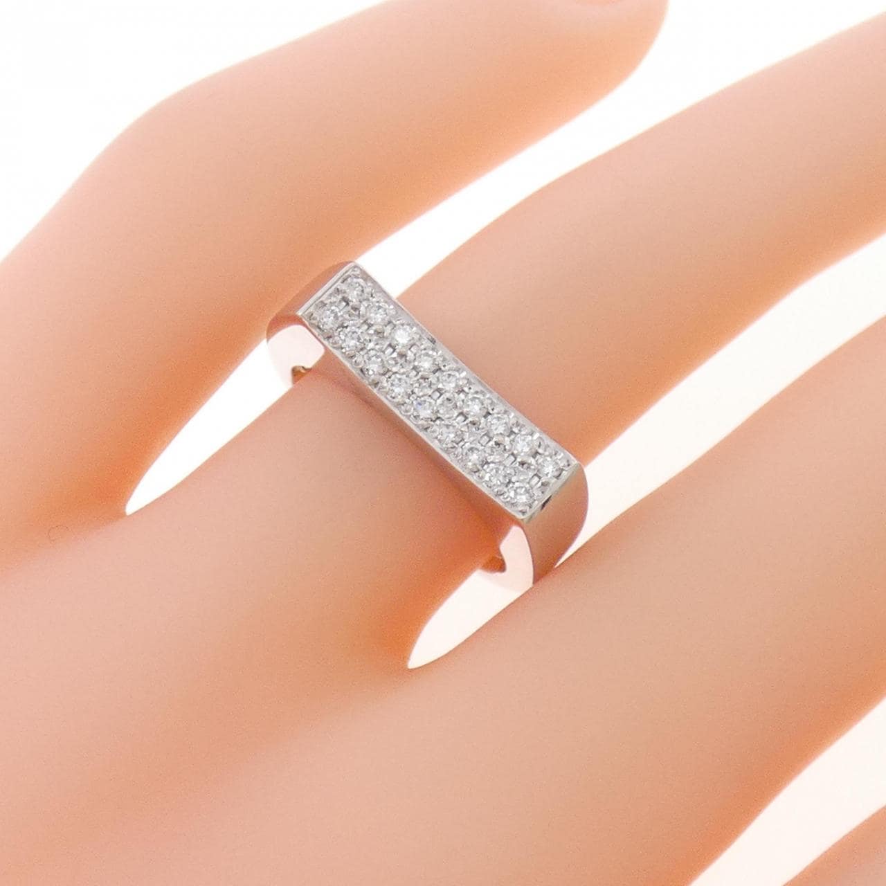 K18WG パヴェ ダイヤモンド リング 0.19CT