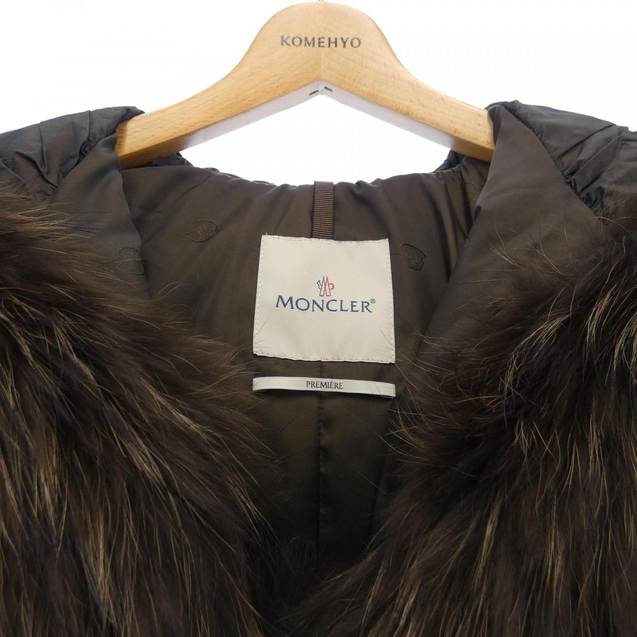 モンクレール MONCLER 46374/90/ ダウンジャケット