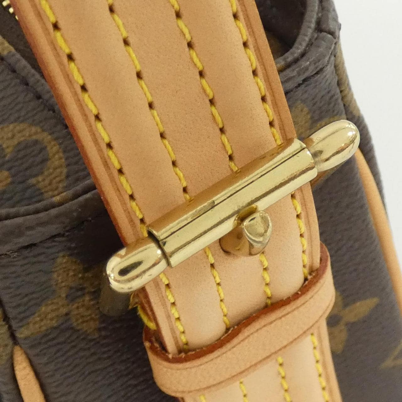 ルイヴィトン モノグラム ヴィバ シテ MM M51164 ショルダーバッグ